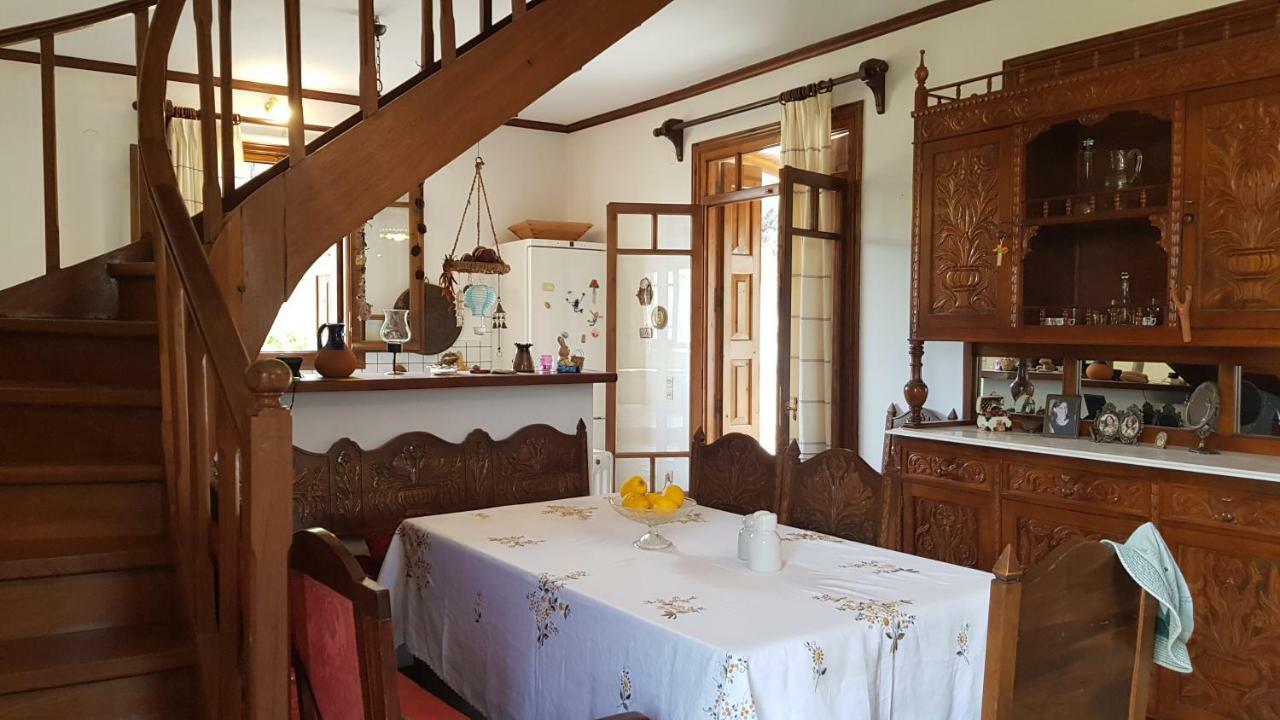 Ample Modern Country Home Néa Epídavros Zewnętrze zdjęcie